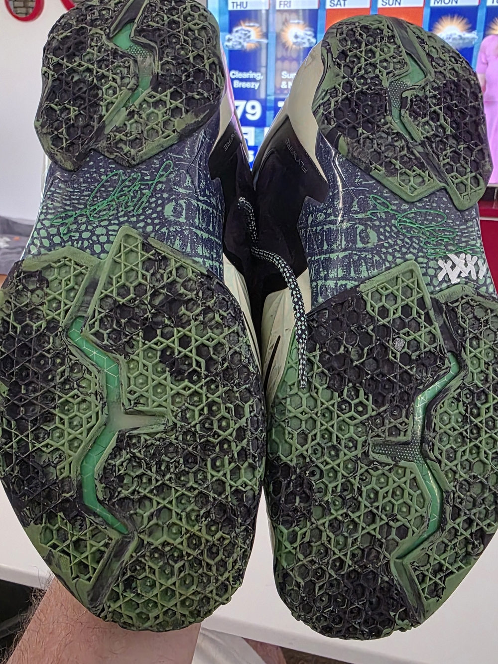 Nike LeBron 11 All-Star Gator King Basketball Size 12 - Picture 4 of 9